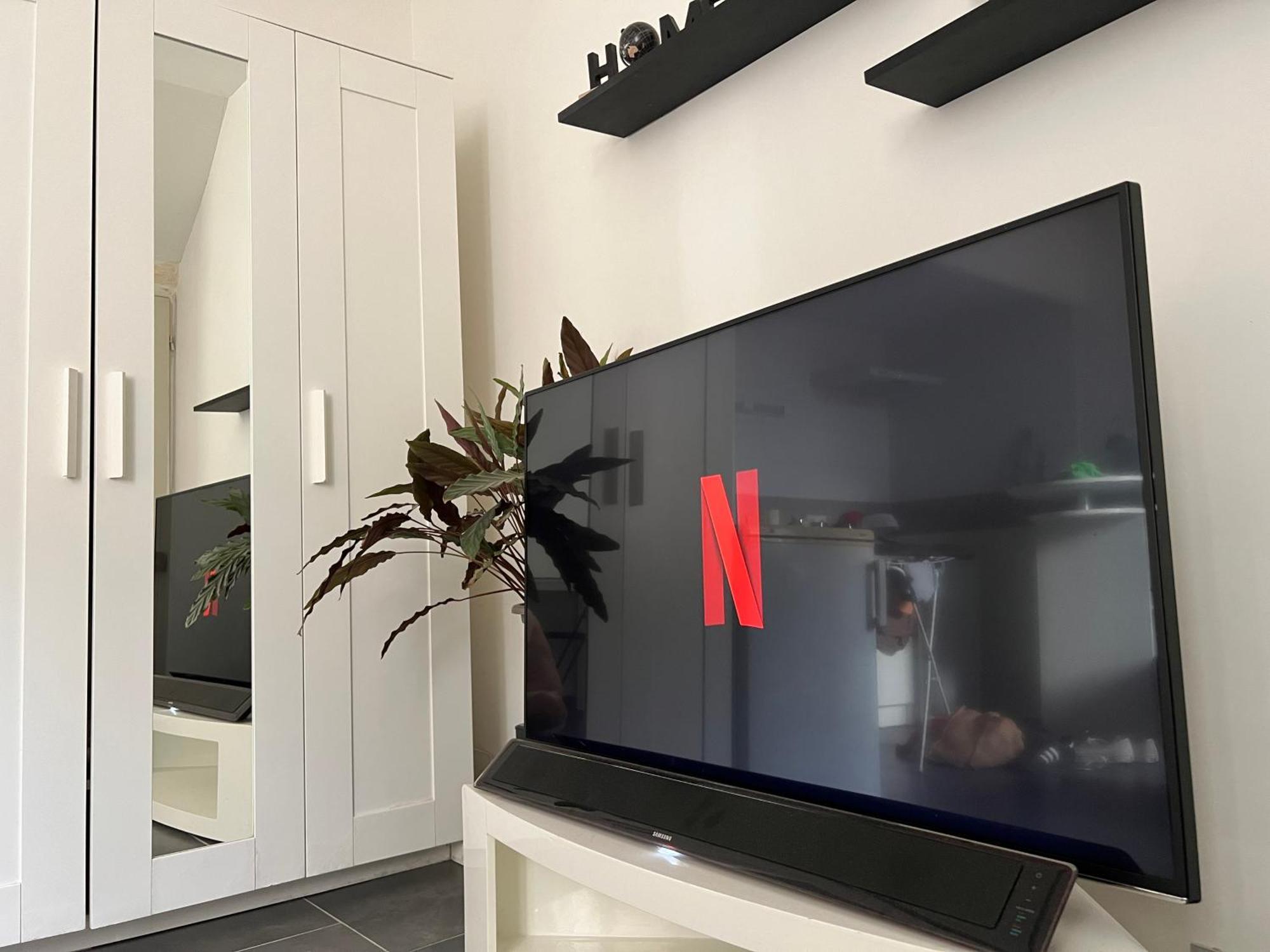 Cosy Studio Hyper Centre Avec Kitchenette & Climatisation Carpentras Exterior photo