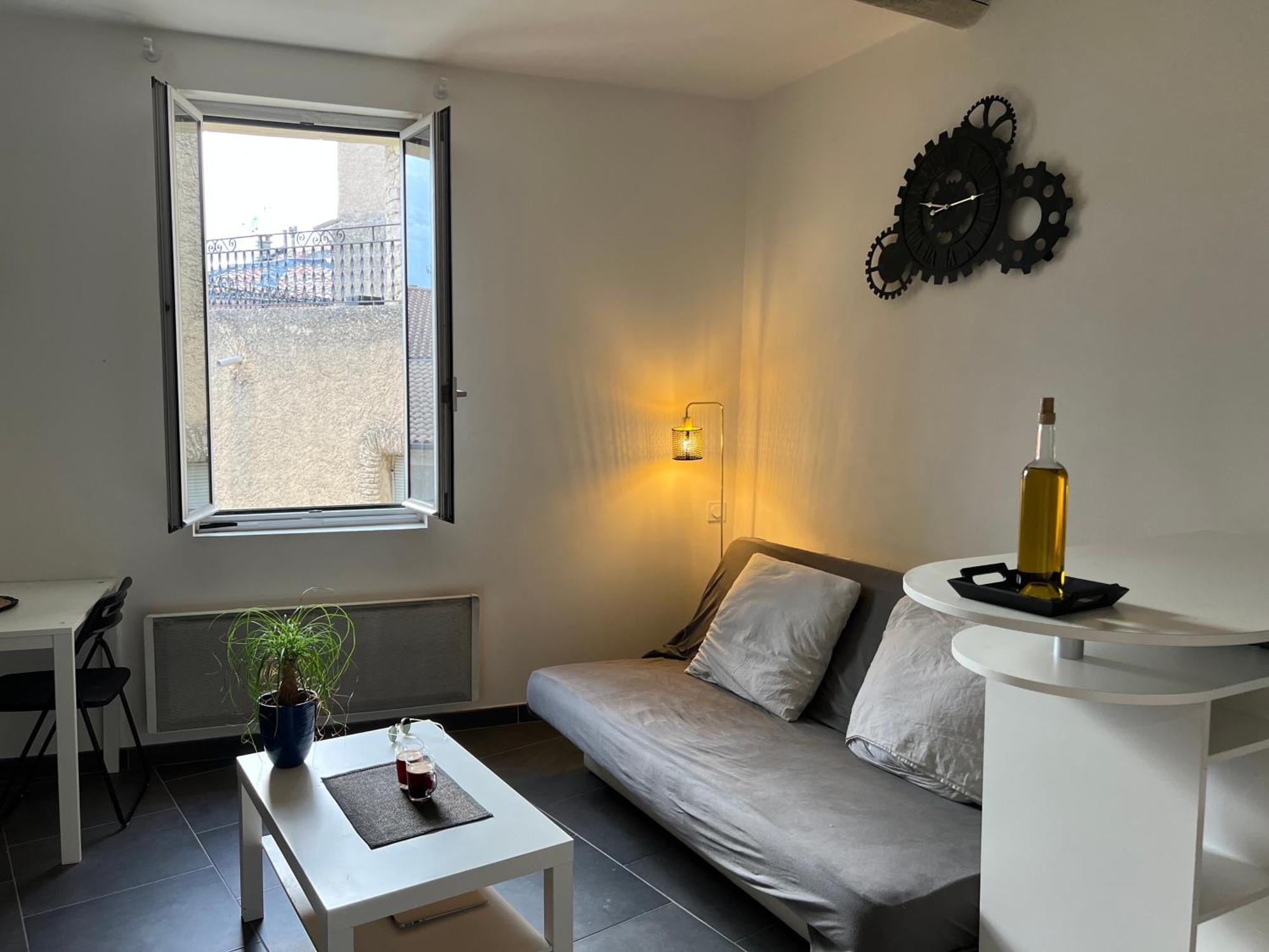 Cosy Studio Hyper Centre Avec Kitchenette & Climatisation Carpentras Exterior photo
